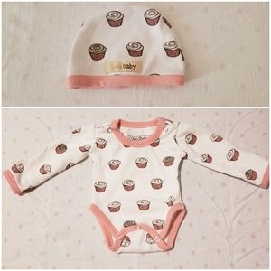 L'ovedbaby Cupcake Onesie and Hat